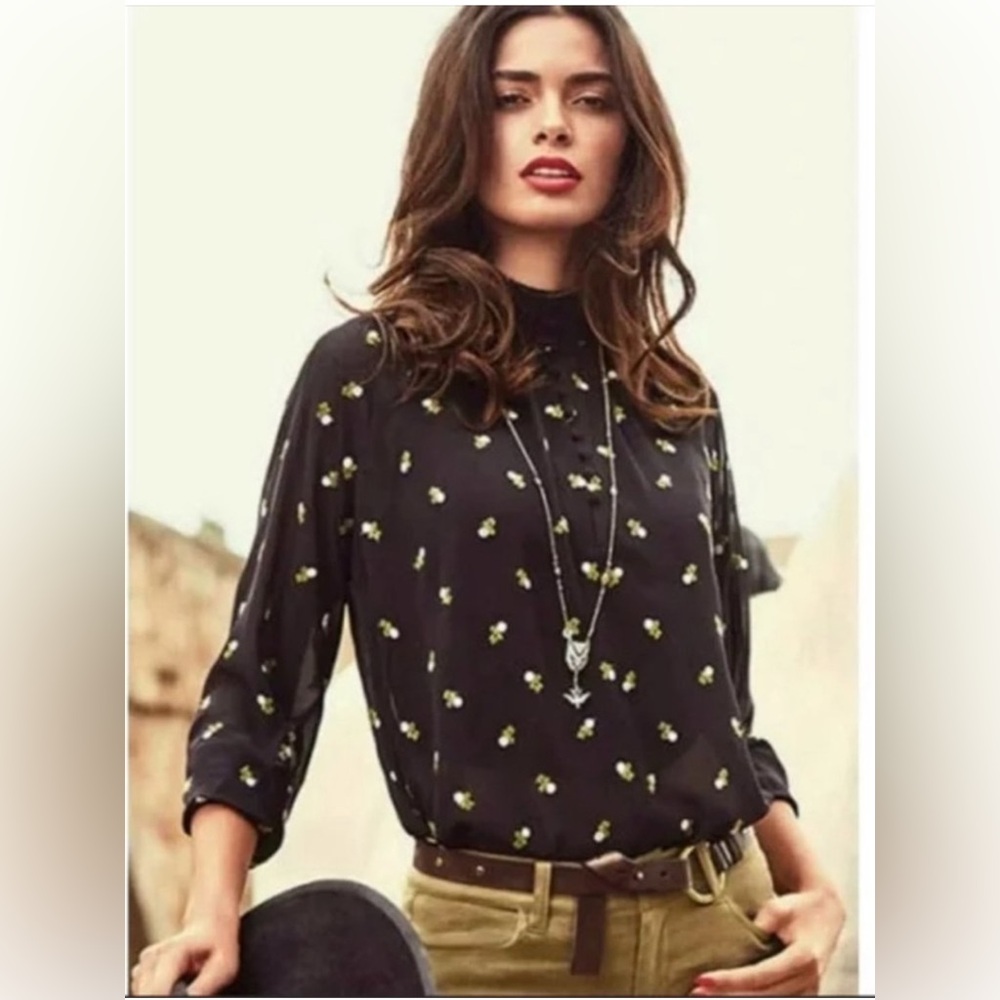 CAbi Black and White Tie Front Blouse with long sleeves